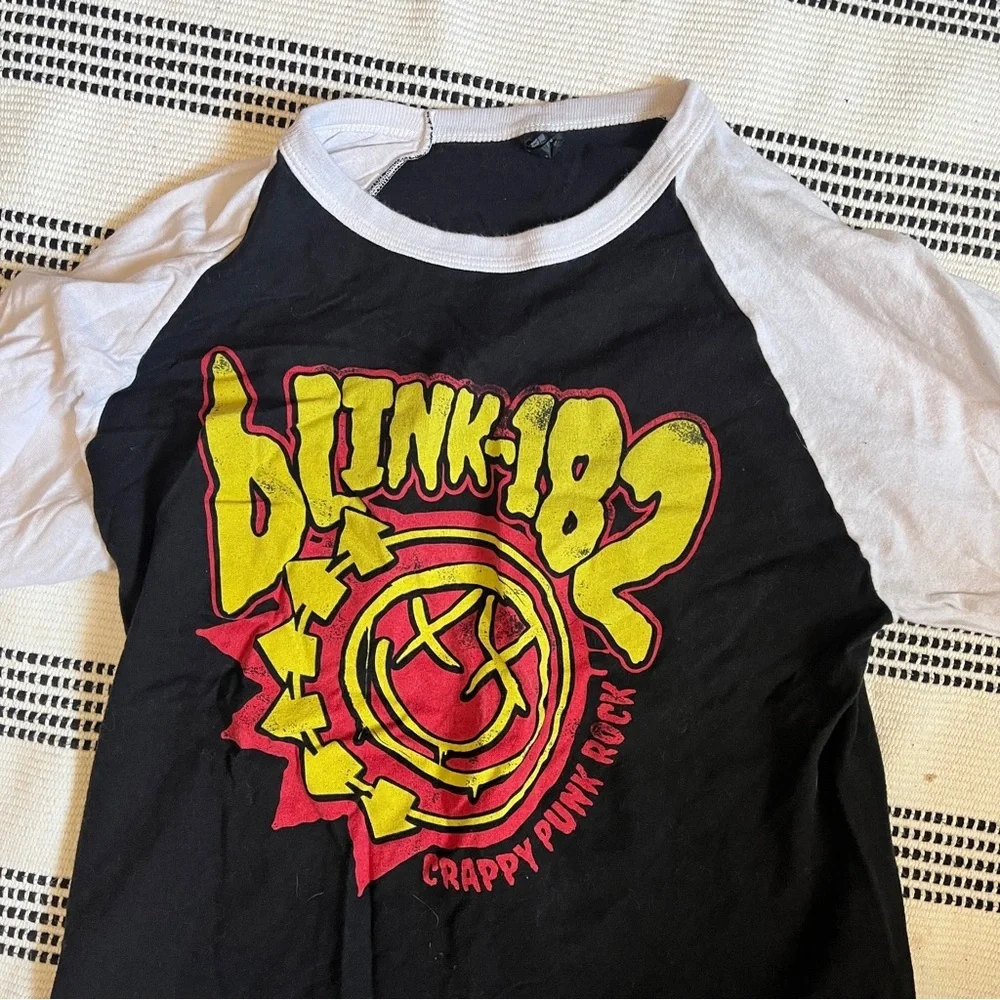 Black and White Long Sleeve Tee with Graphic Design - Picture 2 of 5